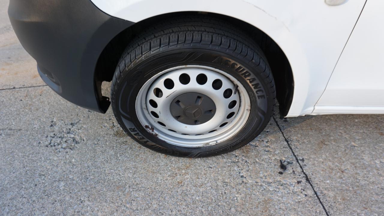 Mercedes-Benz Metris Cargo Van Standard Roof 126" Wheelbase 2019