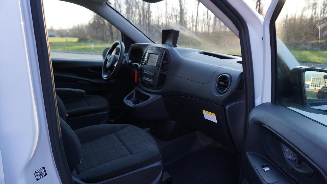 Mercedes-Benz Metris Cargo Van Standard Roof 126" Wheelbase 2019