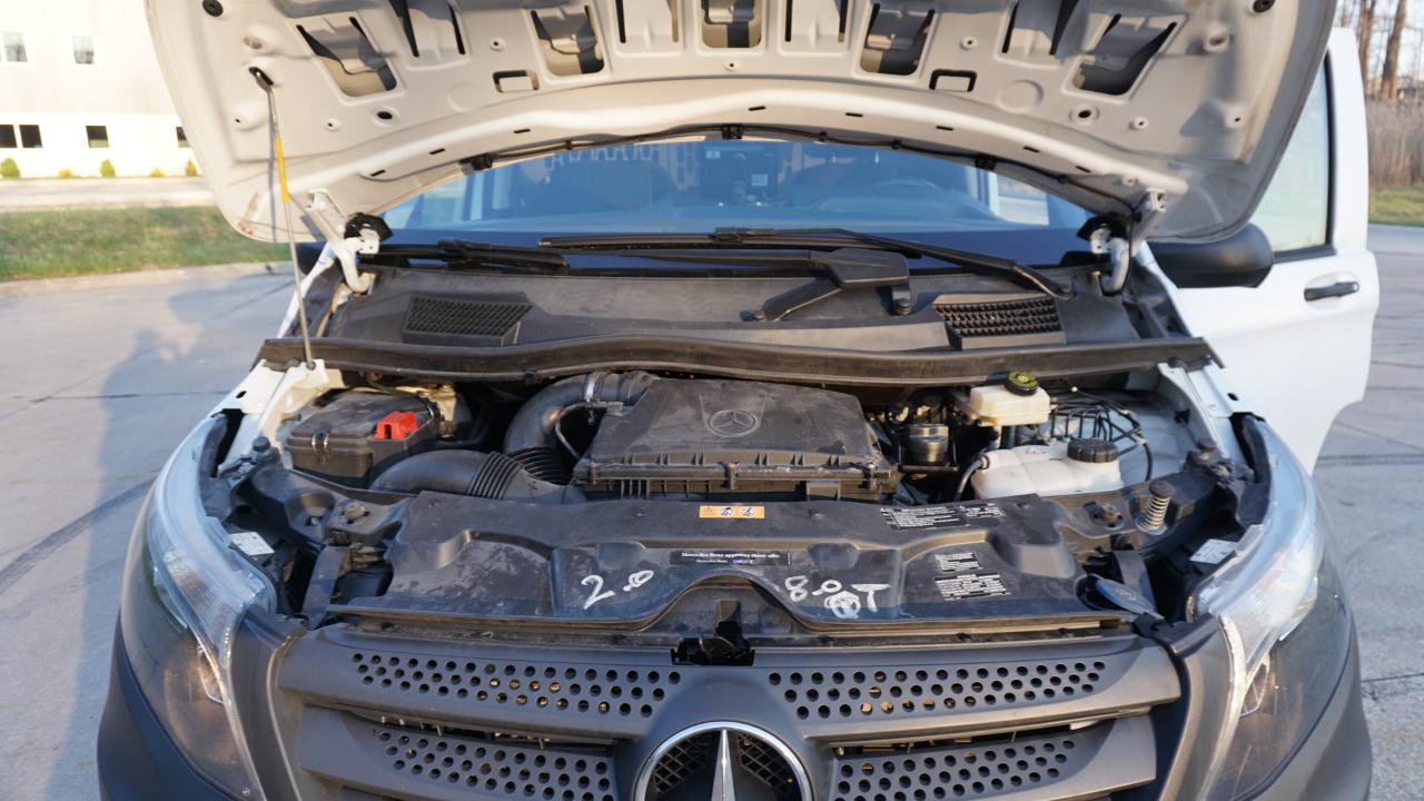 Mercedes-Benz Metris Cargo Van Standard Roof 126" Wheelbase 2019