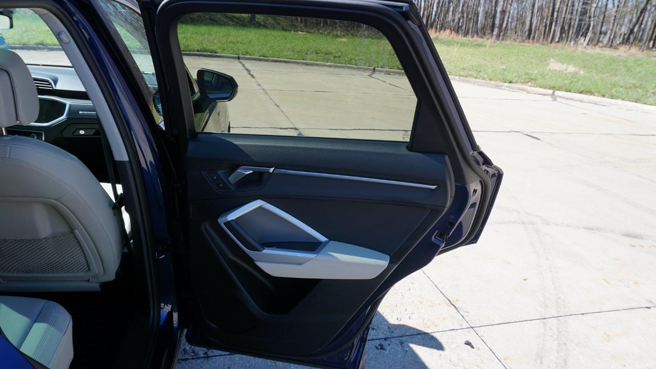 Audi Q3 S line Premium Plus 45 TFSI quattro 2023