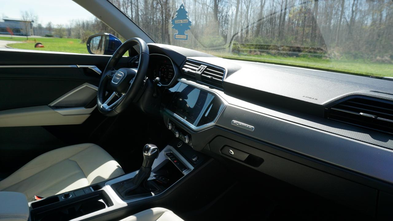 Audi Q3 S line Premium Plus 45 TFSI quattro 2023