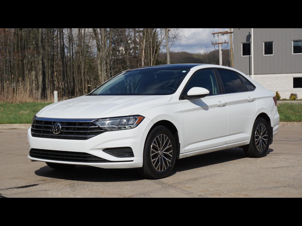 Volkswagen Jetta SE Auto 2021