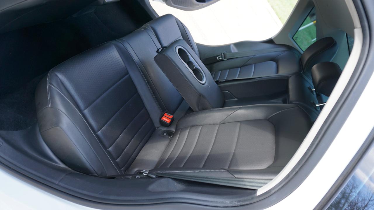 Volkswagen Jetta SE Auto 2021