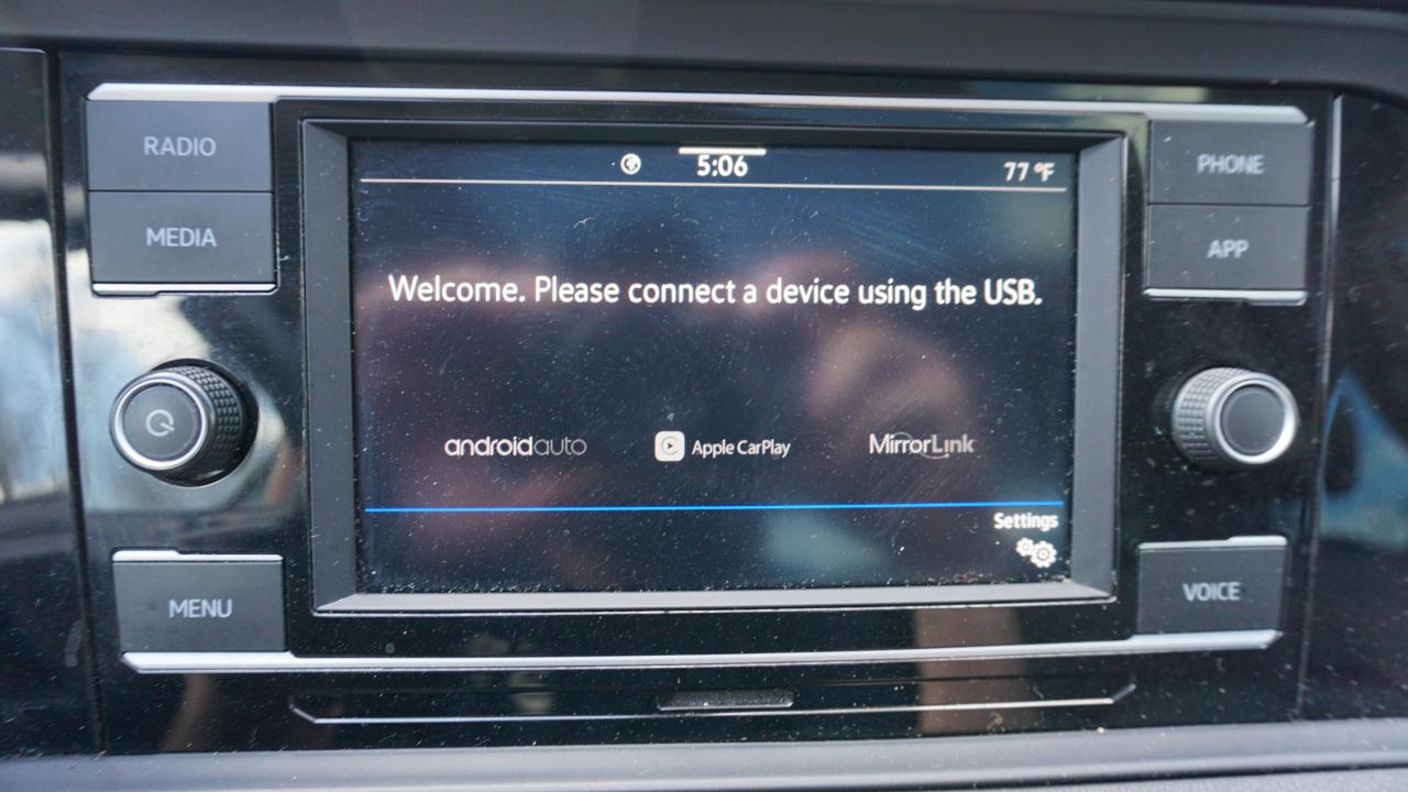 Volkswagen Jetta SE Auto 2021