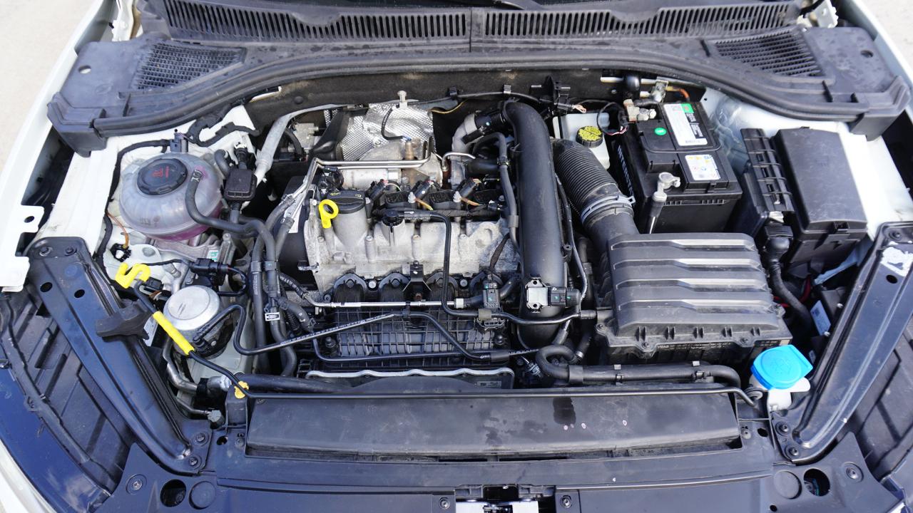 Volkswagen Jetta SE Auto 2021