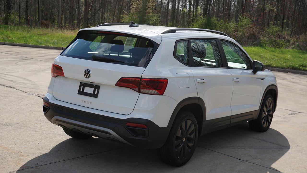 Volkswagen Taos S FWD 2024