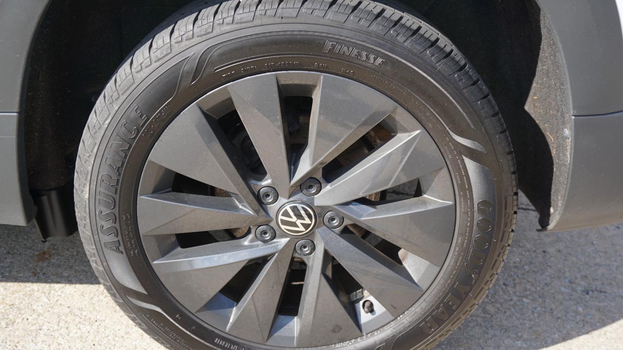 Volkswagen Taos S FWD 2024