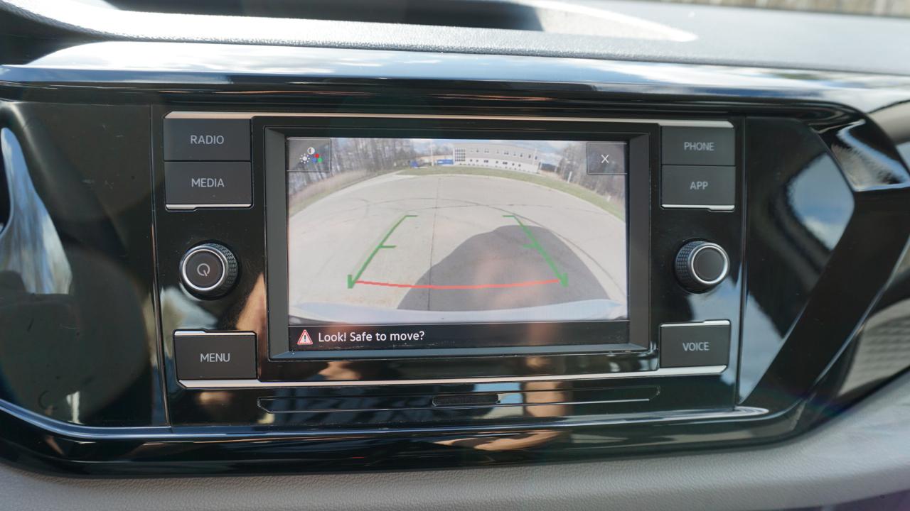 Volkswagen Taos S FWD 2024