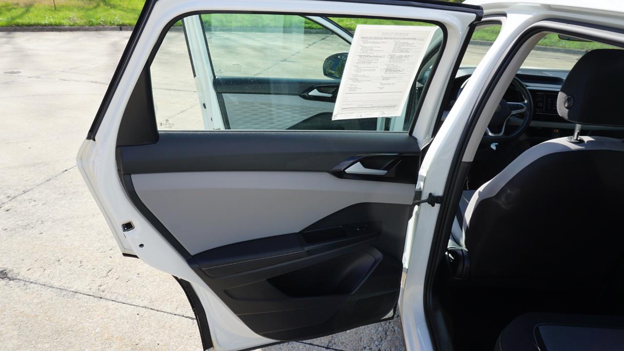 Volkswagen Taos S FWD 2024