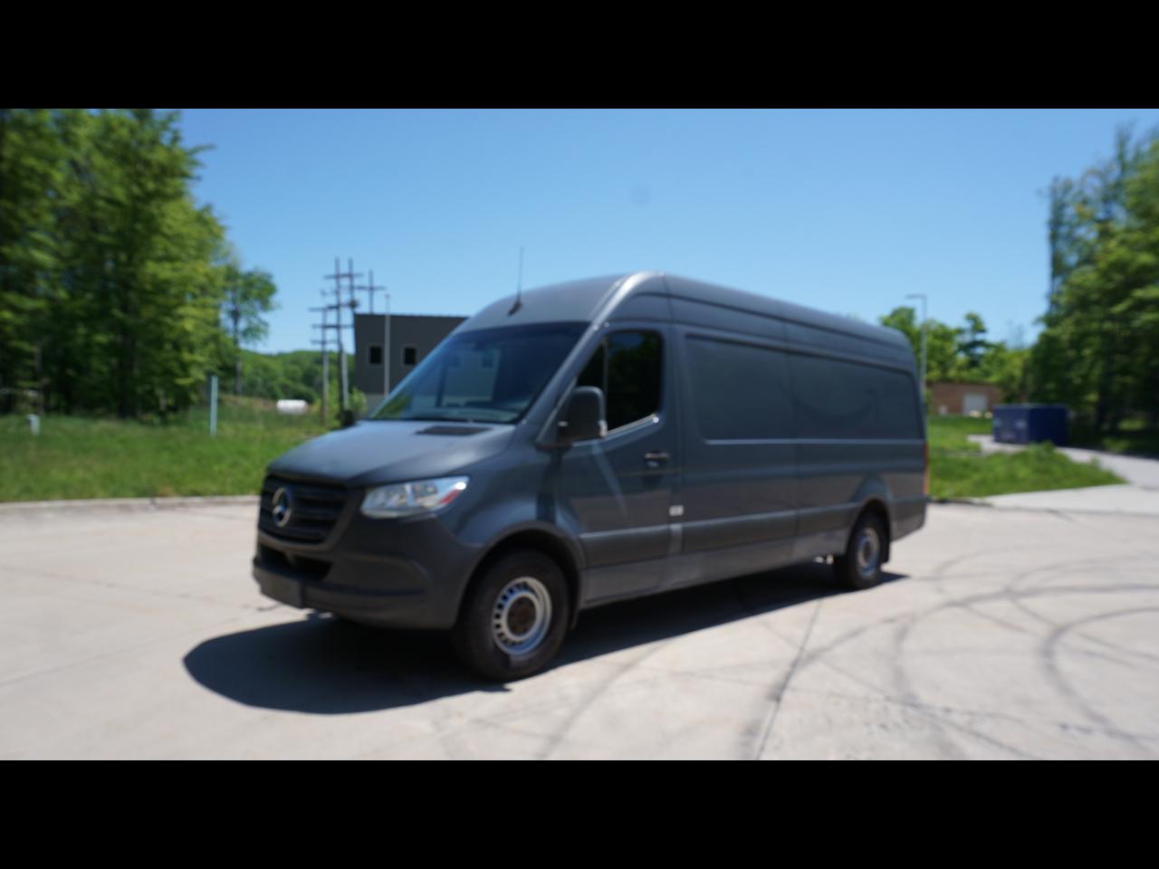 Mercedes-Benz Sprinter Van 2500 High Roof V6 170" RWD 2019