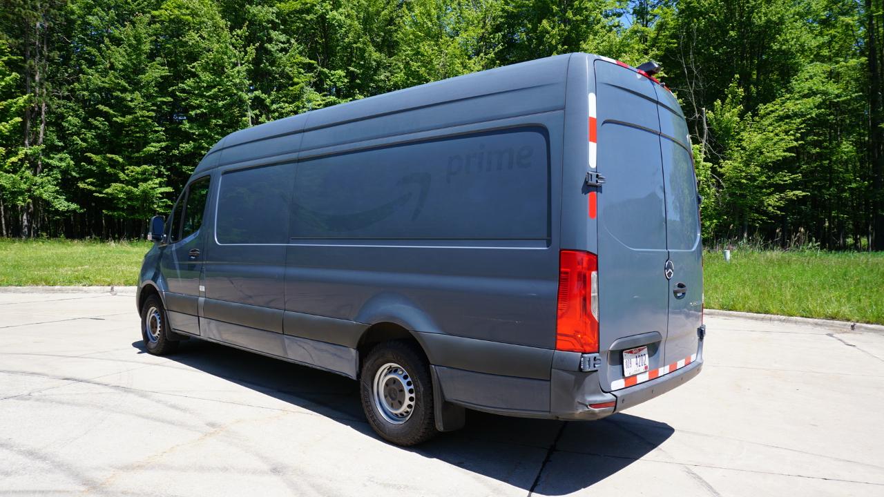 Mercedes-Benz Sprinter Van 2500 High Roof V6 170" RWD 2019