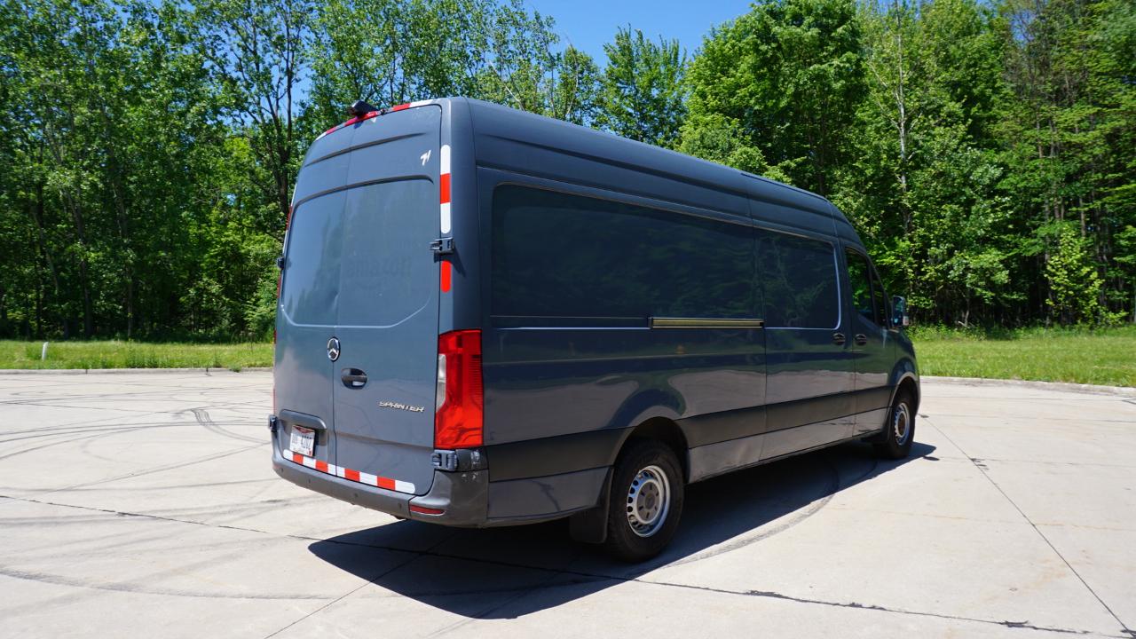 Mercedes-Benz Sprinter Van 2500 High Roof V6 170" RWD 2019