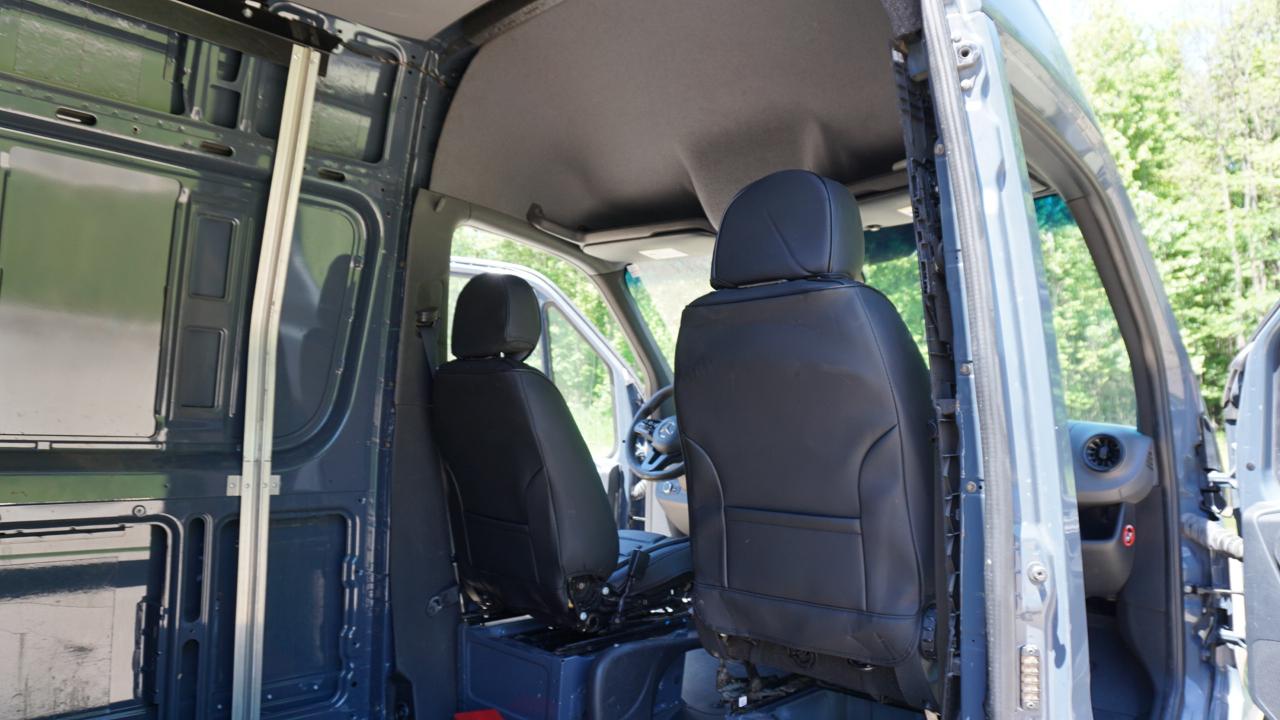 Mercedes-Benz Sprinter Van 2500 High Roof V6 170" RWD 2019