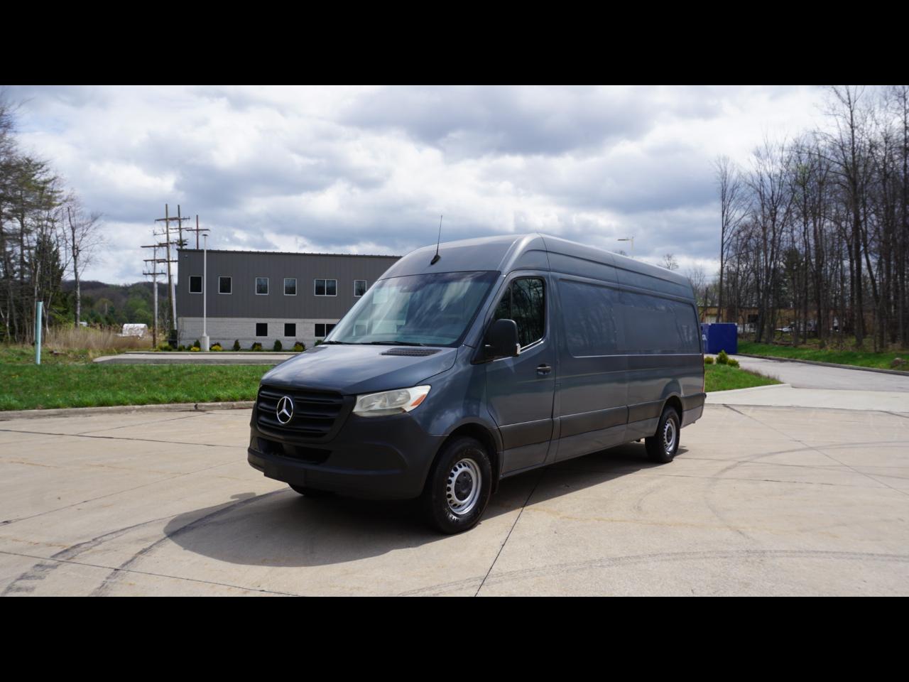 Mercedes-Benz Sprinter Van 2500 High Roof V6 170" RWD 2019