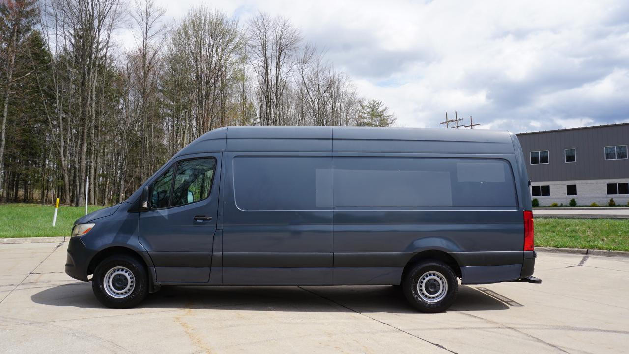 Mercedes-Benz Sprinter Van 2500 High Roof V6 170" RWD 2019