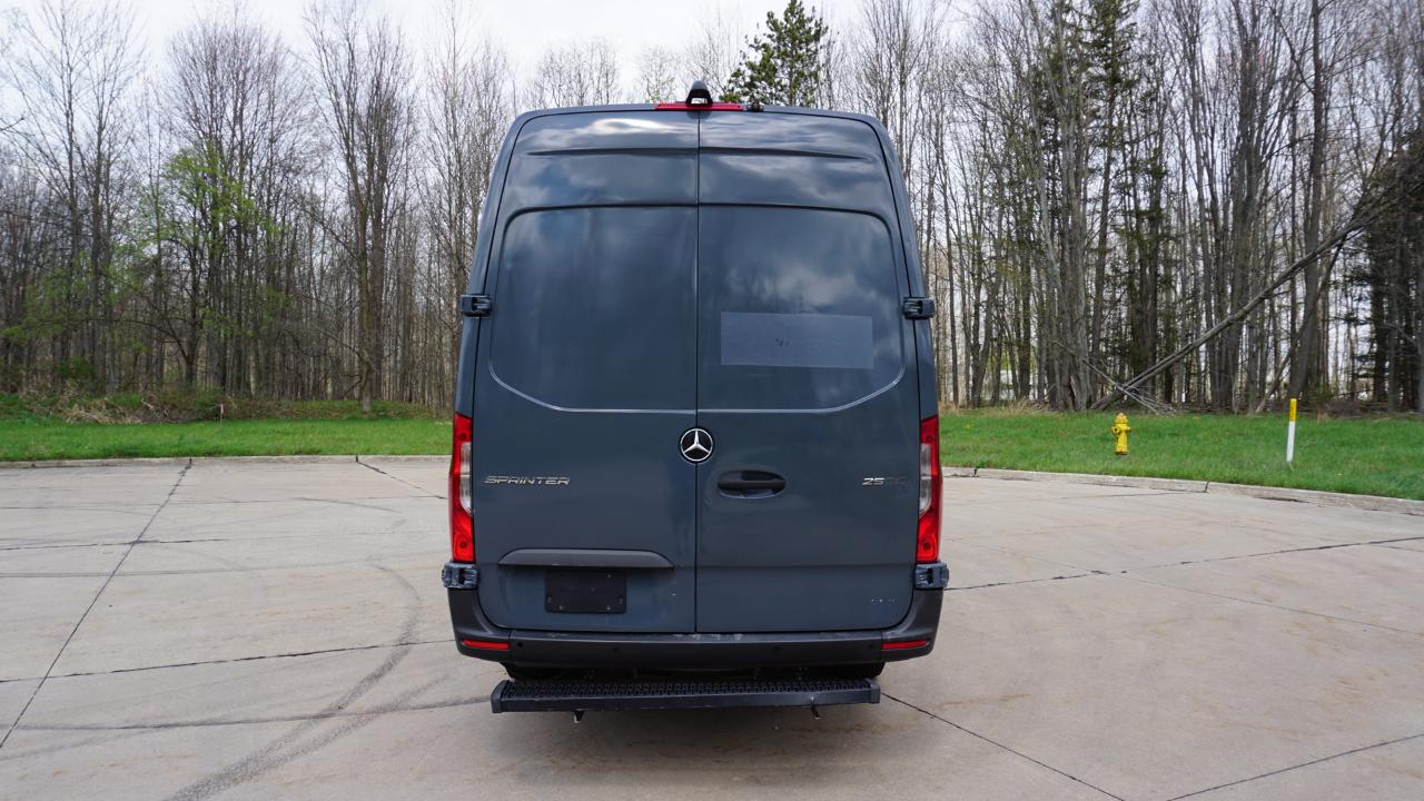Mercedes-Benz Sprinter Van 2500 High Roof V6 170" RWD 2019