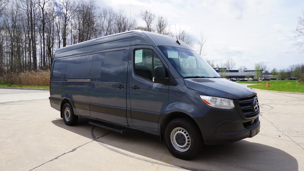 Mercedes-Benz Sprinter Van 2500 High Roof V6 170" RWD 2019