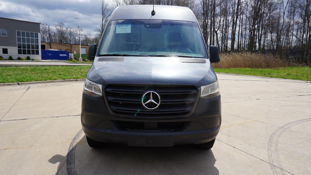 Mercedes-Benz Sprinter Van 2500 High Roof V6 170" RWD 2019