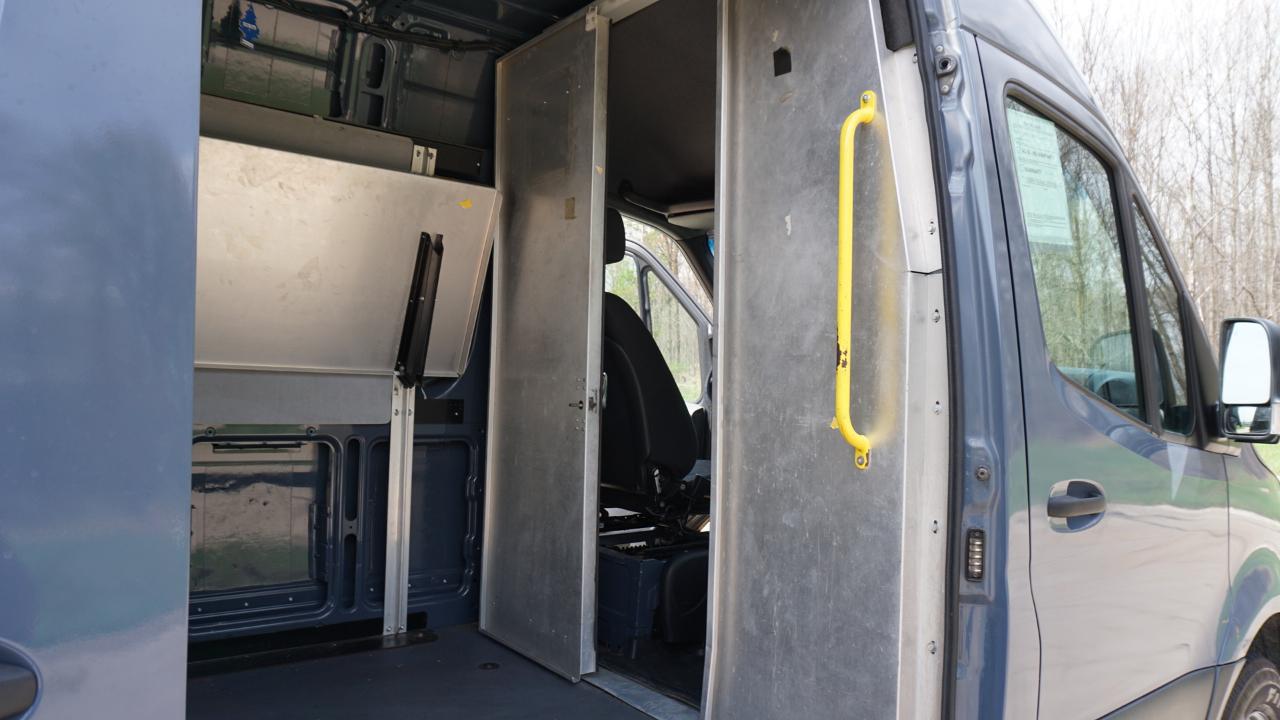 Mercedes-Benz Sprinter Van 2500 High Roof V6 170" RWD 2019