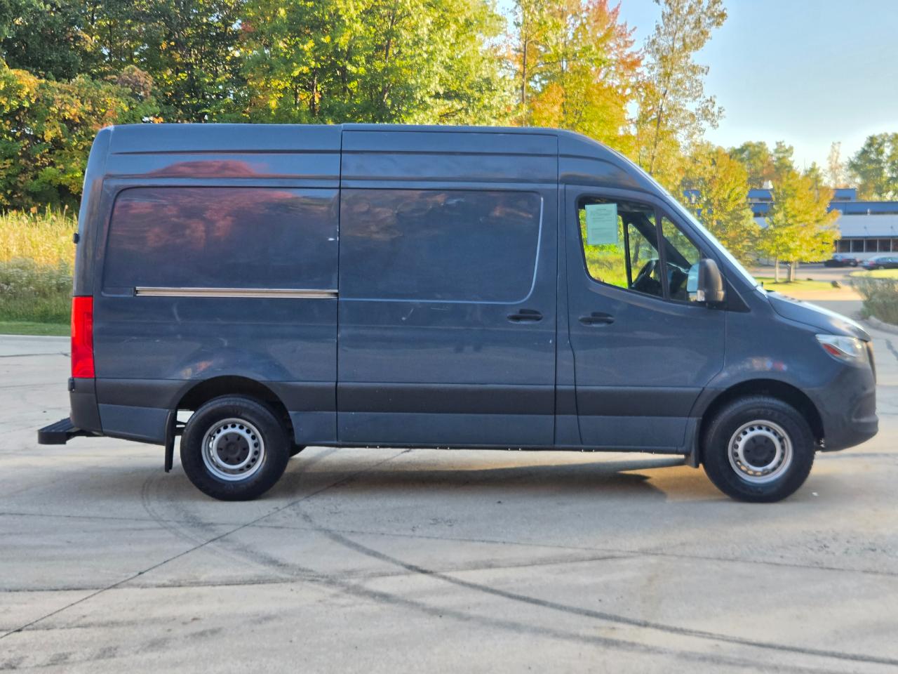 Mercedes-Benz Sprinter Van 2500 High Roof V6 144" RWD 2019