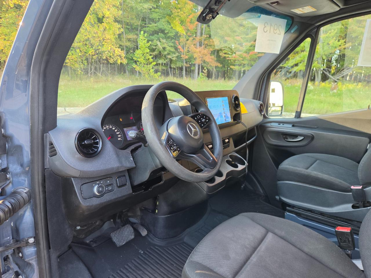 Mercedes-Benz Sprinter Van 2500 High Roof V6 144" RWD 2019