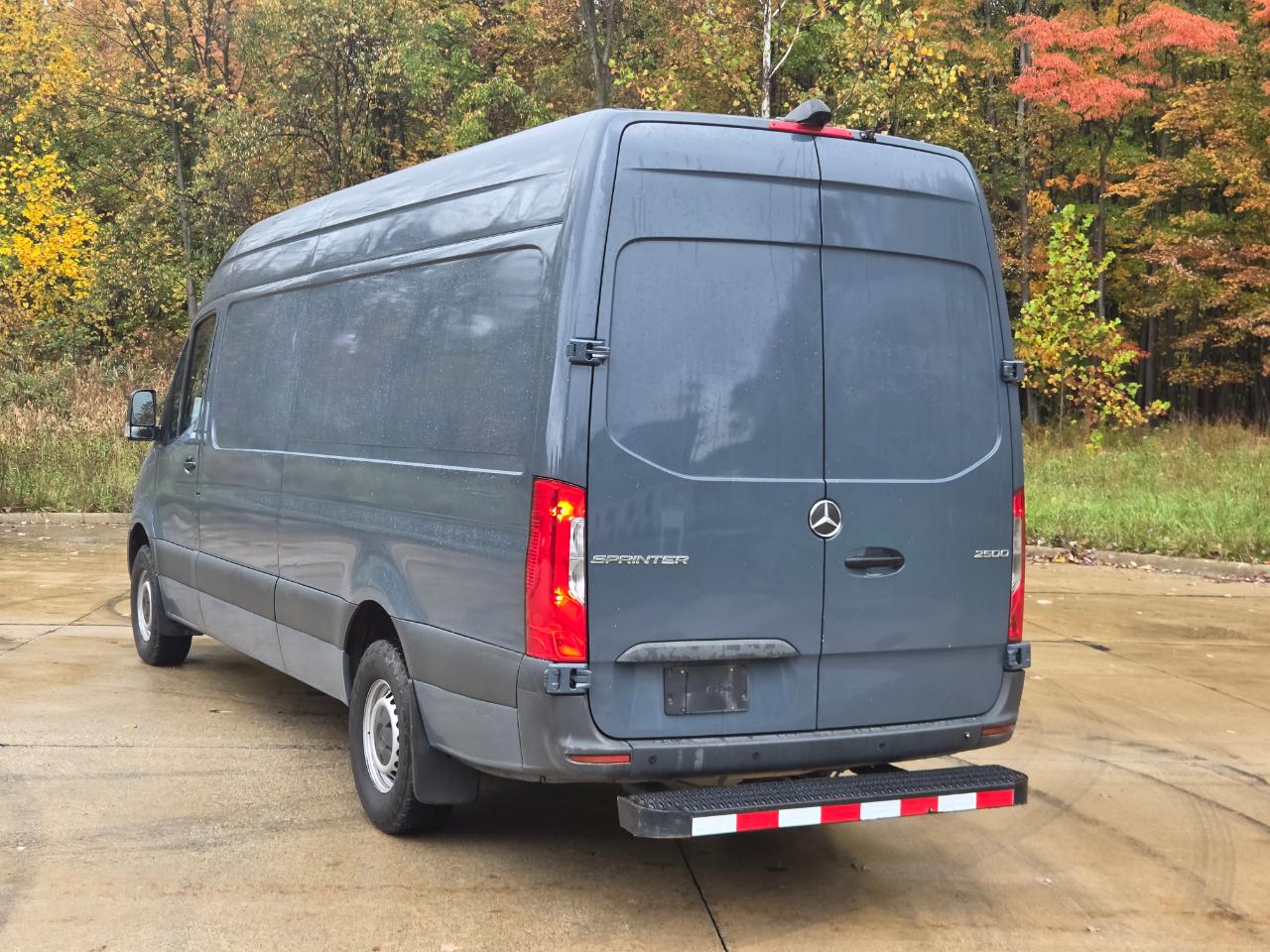 Mercedes-Benz Sprinter Van 2500 High Roof V6 170" RWD 2019