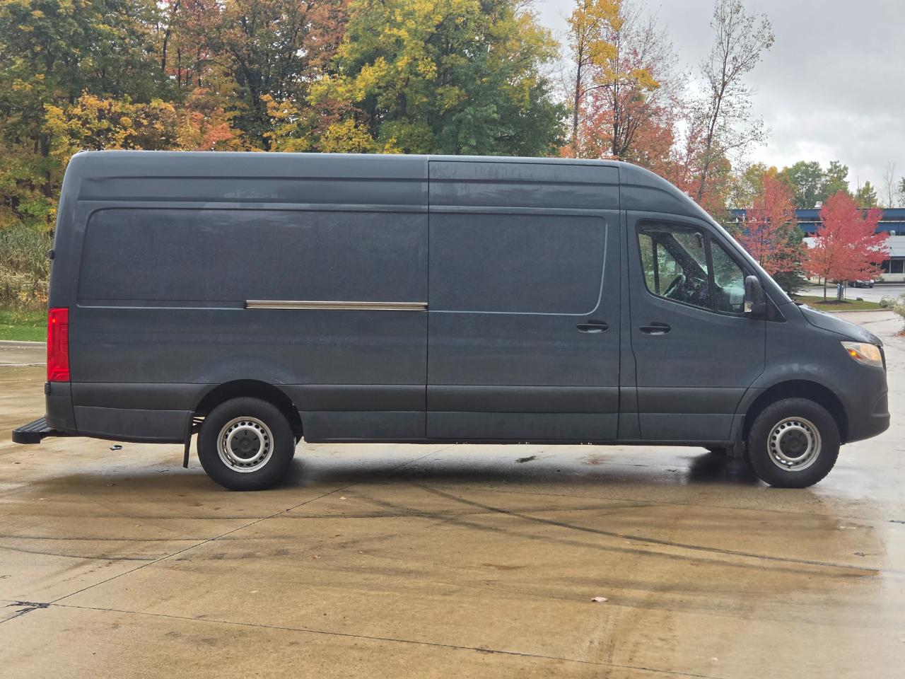 Mercedes-Benz Sprinter Van 2500 High Roof V6 170" RWD 2019