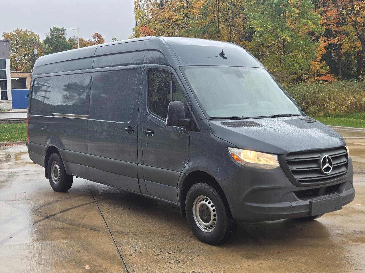 Mercedes-Benz Sprinter Van 2500 High Roof V6 170" RWD 2019