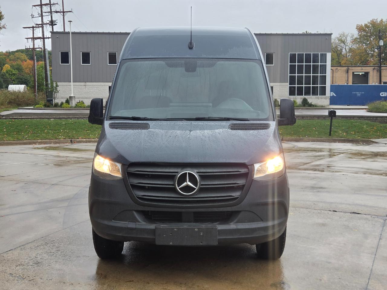 Mercedes-Benz Sprinter Van 2500 High Roof V6 170" RWD 2019