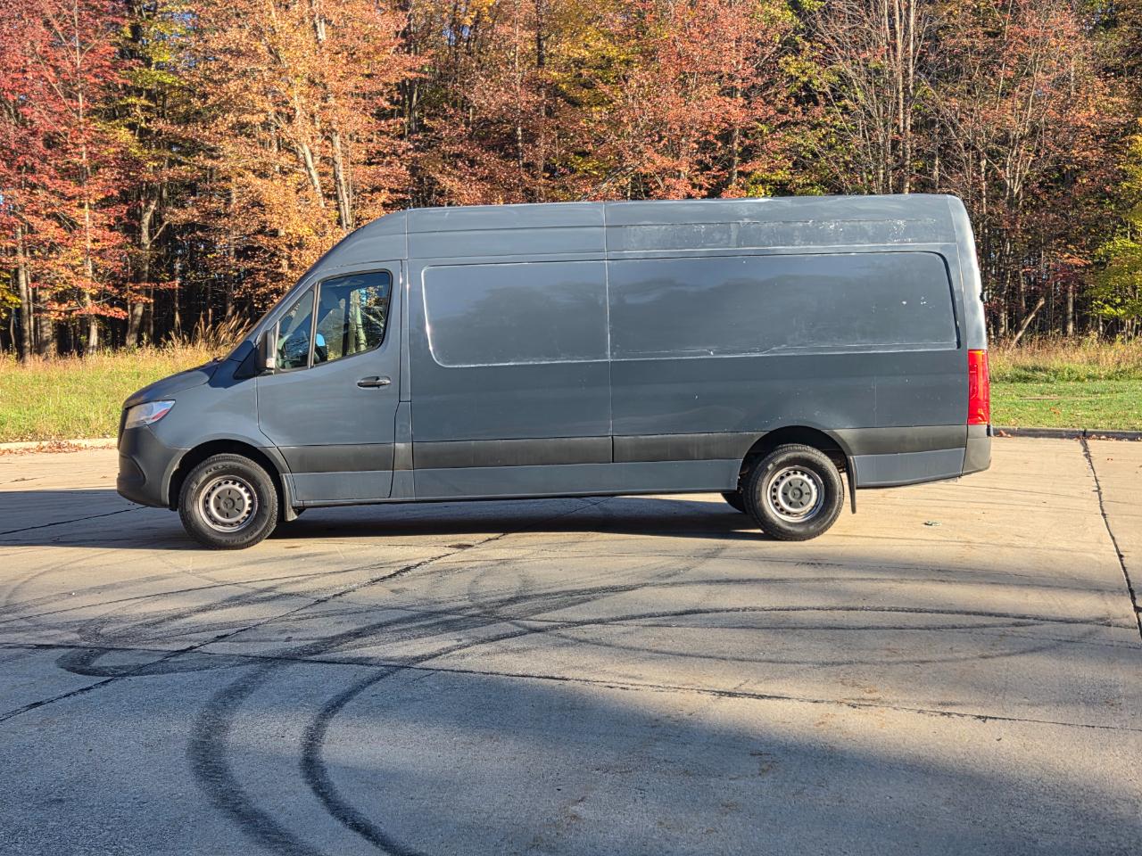 Mercedes-Benz Sprinter Van 2500 High Roof V6 170" RWD 2019