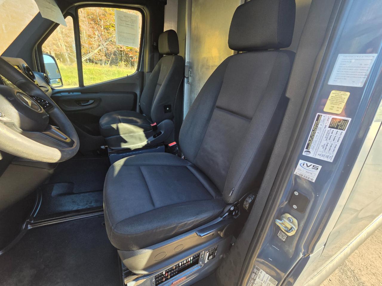 Mercedes-Benz Sprinter Van 2500 High Roof V6 170" RWD 2019