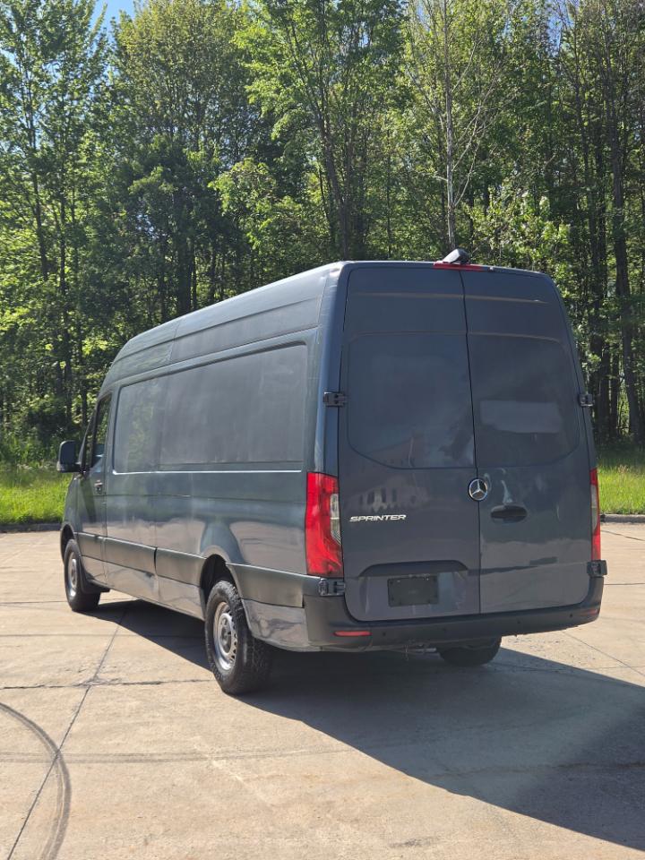 Mercedes-Benz Sprinter Van 2500 High Roof V6 170" RWD 2019