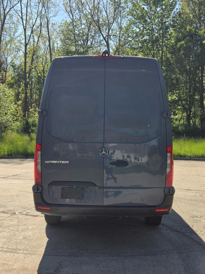 Mercedes-Benz Sprinter Van 2500 High Roof V6 170" RWD 2019