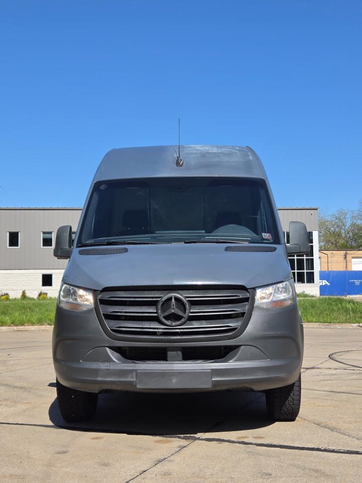 Mercedes-Benz Sprinter Van 2500 High Roof V6 170" RWD 2019