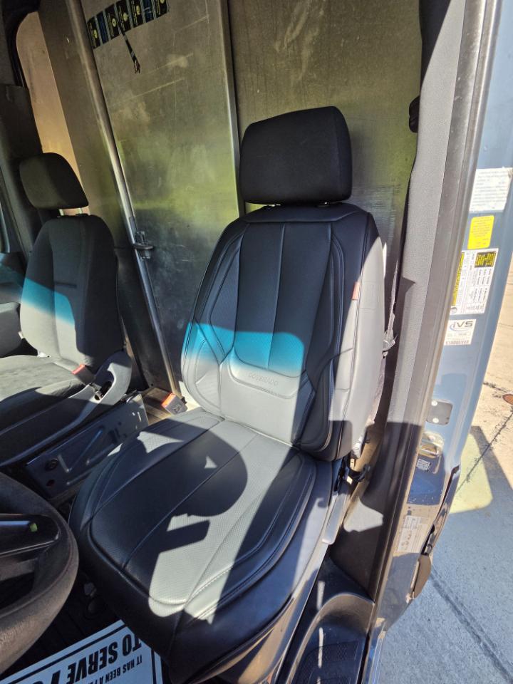 Mercedes-Benz Sprinter Van 2500 High Roof V6 170" RWD 2019