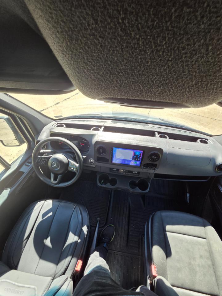 Mercedes-Benz Sprinter Van 2500 High Roof V6 170" RWD 2019