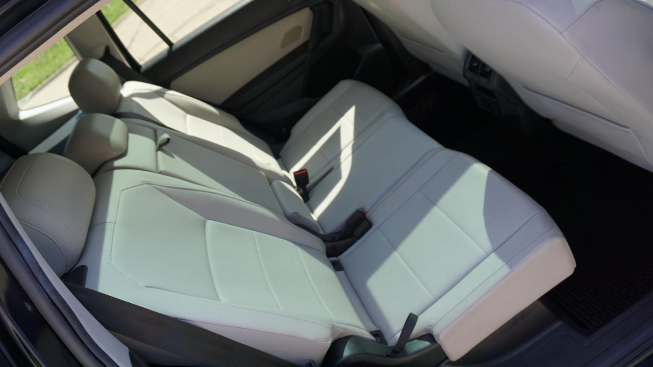 Volkswagen Tiguan 2.0T SEL R-Line Black FWD 2019