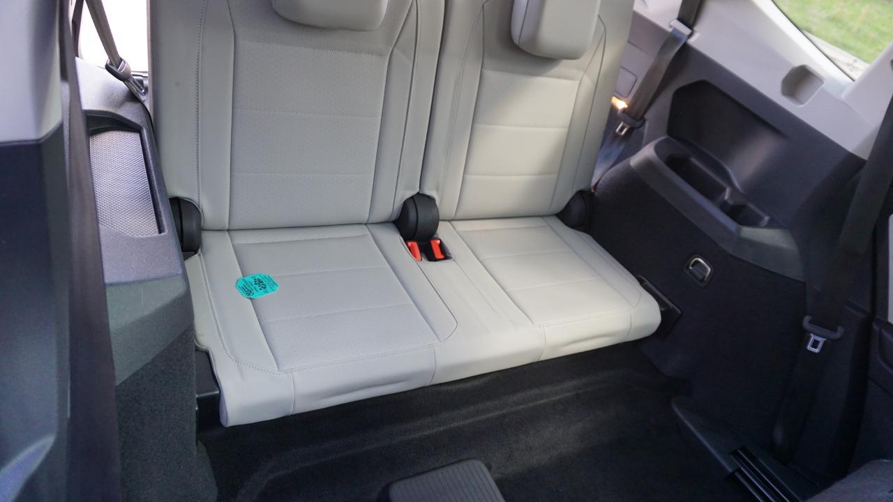 Volkswagen Tiguan 2.0T SEL R-Line Black FWD 2019