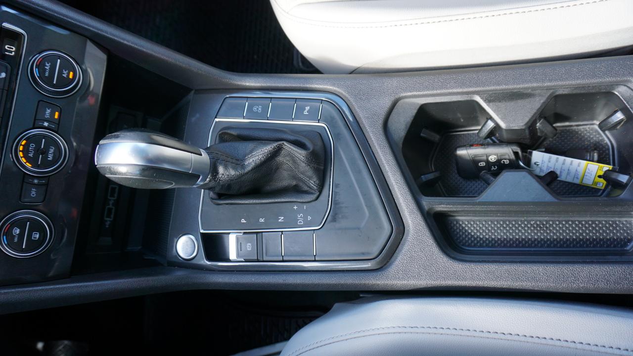 Volkswagen Tiguan 2.0T SEL R-Line Black FWD 2019