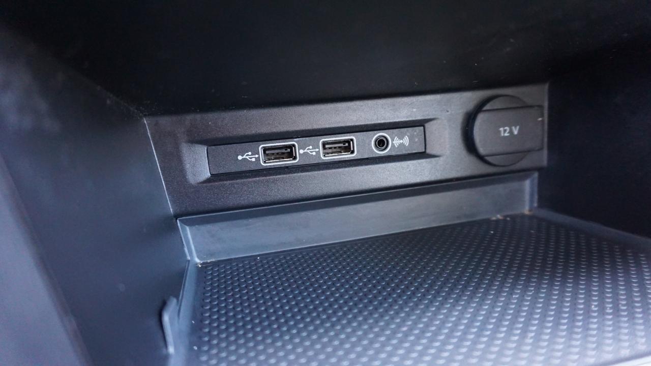 Volkswagen Tiguan 2.0T SEL R-Line Black FWD 2019