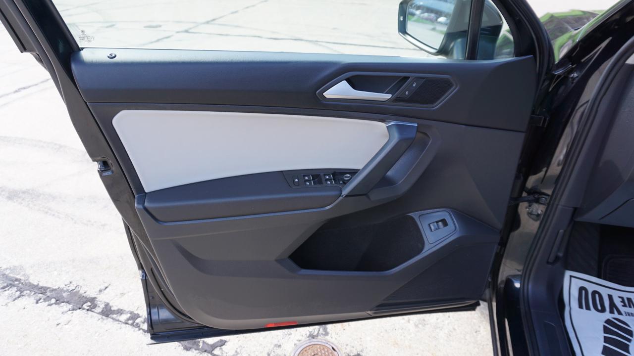 Volkswagen Tiguan 2.0T SEL R-Line Black FWD 2019