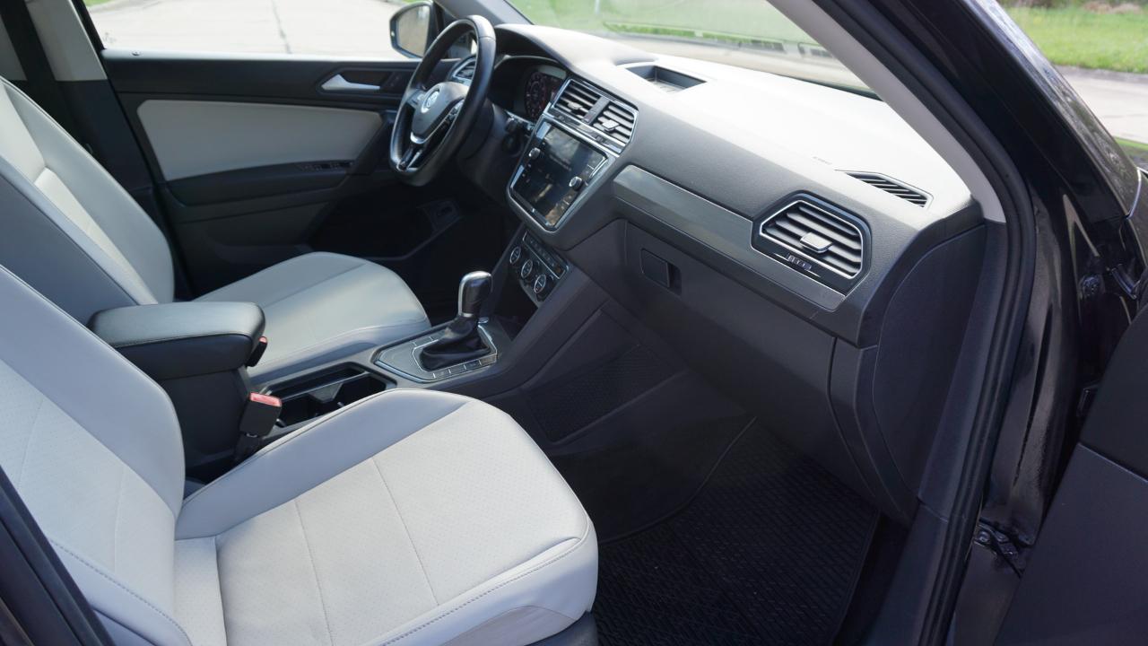 Volkswagen Tiguan 2.0T SEL R-Line Black FWD 2019