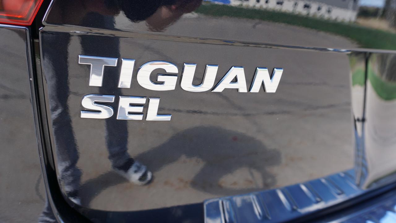 Volkswagen Tiguan 2.0T SEL R-Line Black FWD 2019