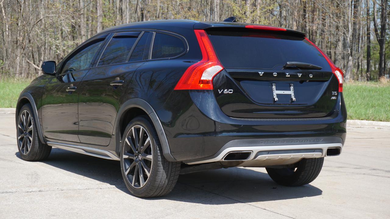 Volvo V60 Cross Country 4dr Wgn T5 AWD 2016