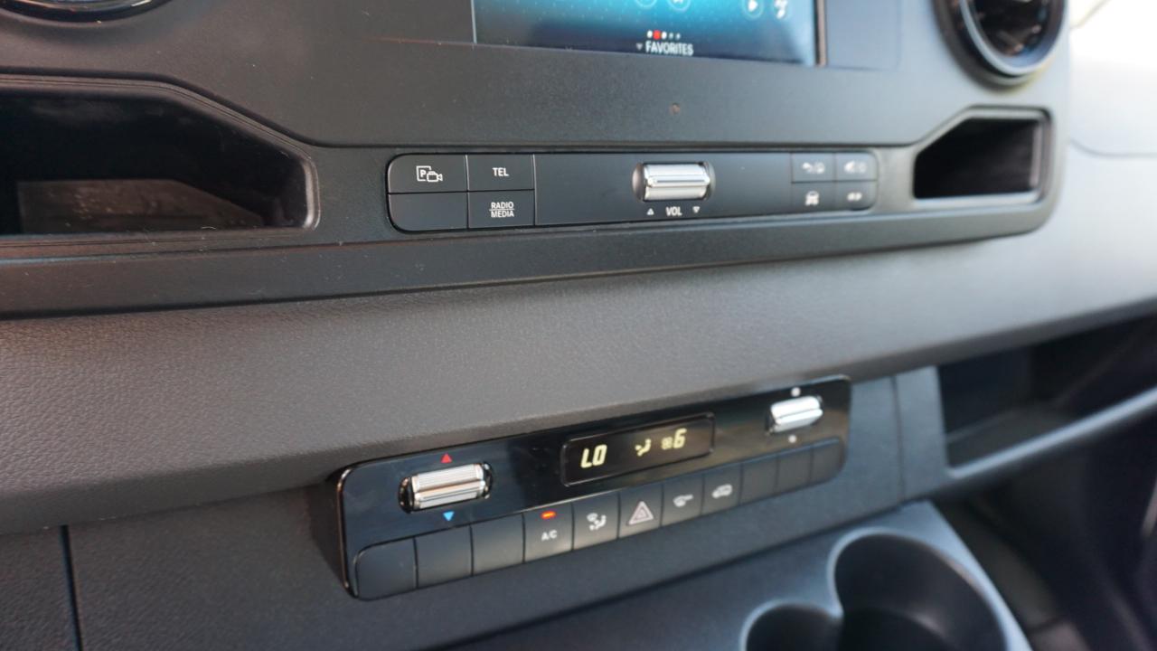 Mercedes-Benz Sprinter Cab Chassis 4500 Standard Roof I4 170" 2021