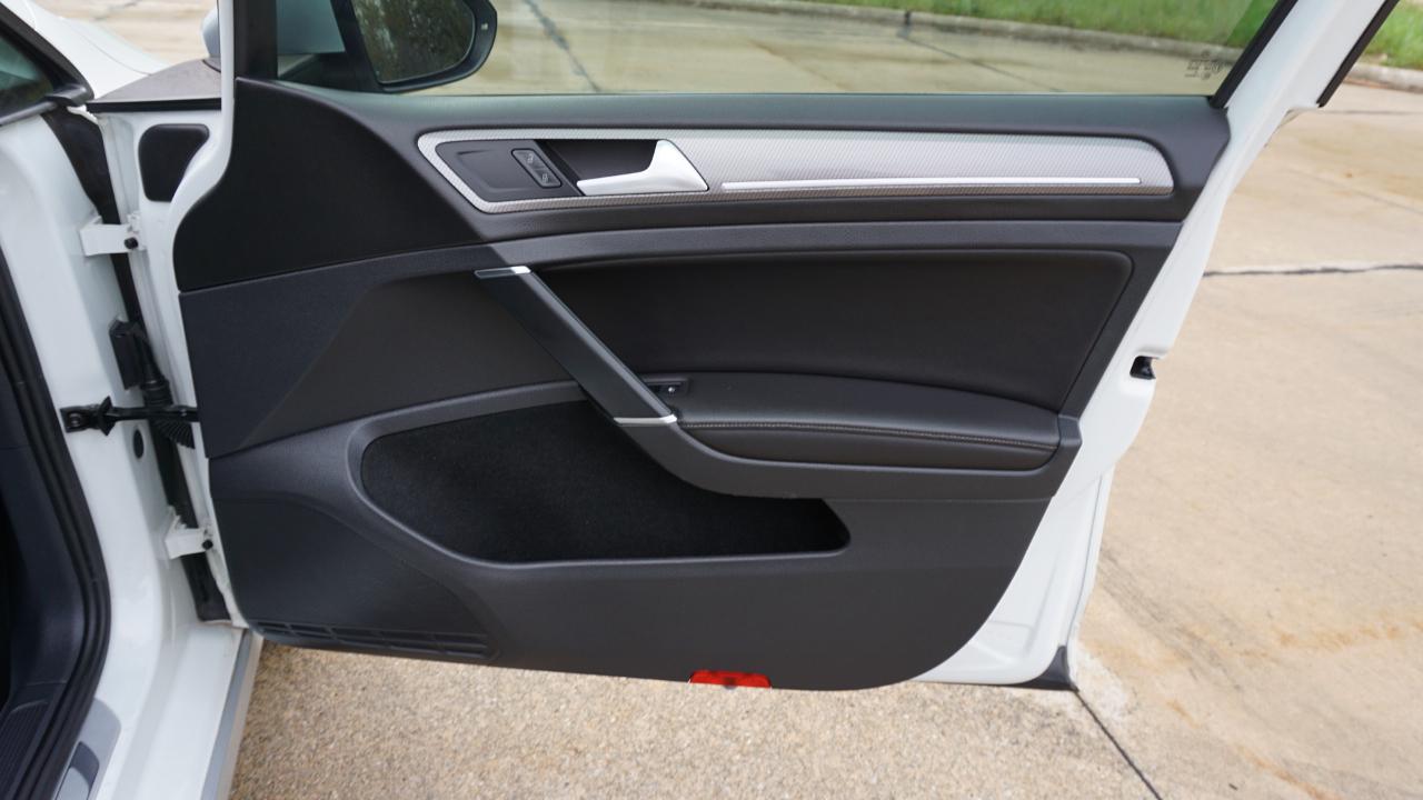 Volkswagen Golf Alltrack 1.8T SE DSG 2017