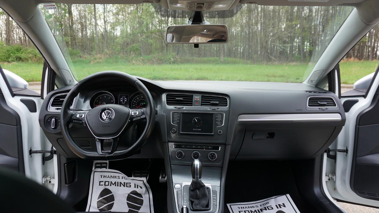 Volkswagen Golf Alltrack 1.8T SE DSG 2017