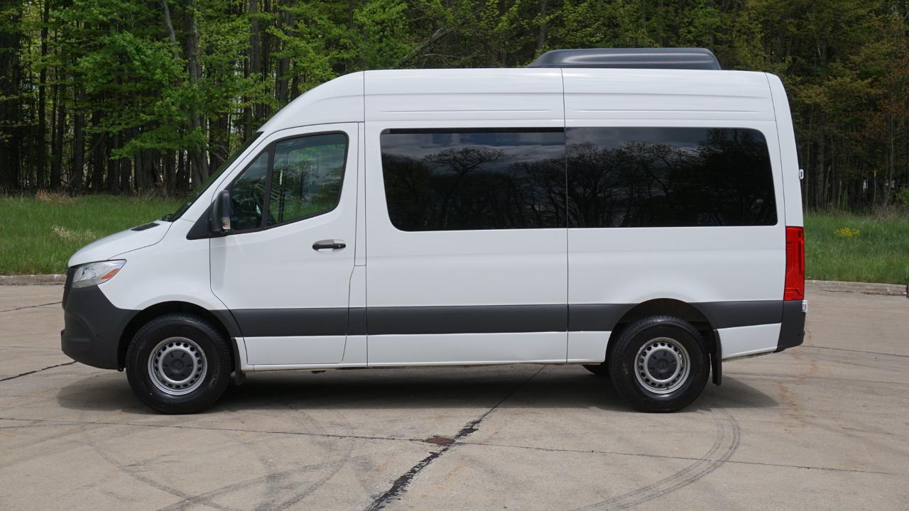Mercedes-Benz Sprinter Passenger Van 2500 Standard Roof I4 Diesel 144" RWD 2025