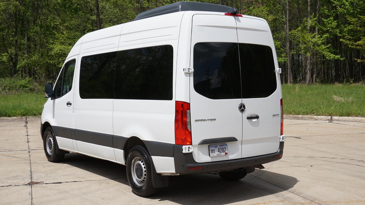 Mercedes-Benz Sprinter Passenger Van 2500 Standard Roof I4 Diesel 144" RWD 2025