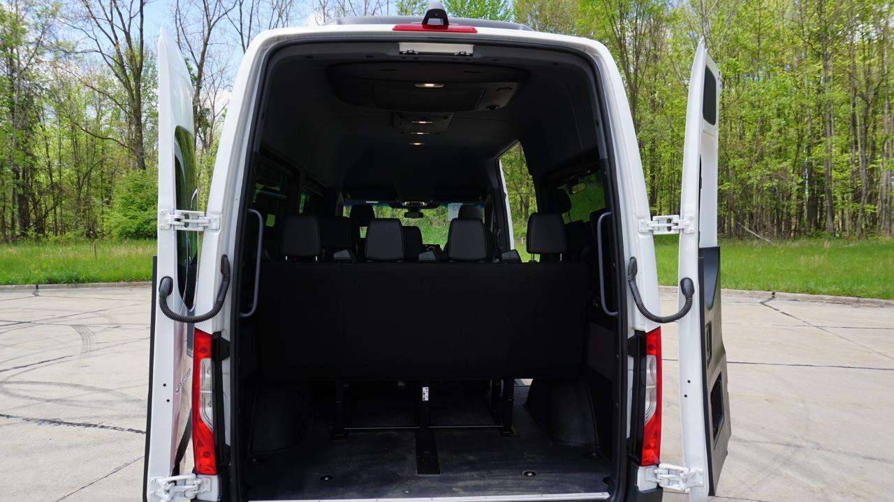 Mercedes-Benz Sprinter Passenger Van 2500 Standard Roof I4 Diesel 144" RWD 2025